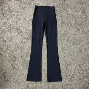 Lululemon Size 2 Align High Rise Mini Flared Pant 28" Black